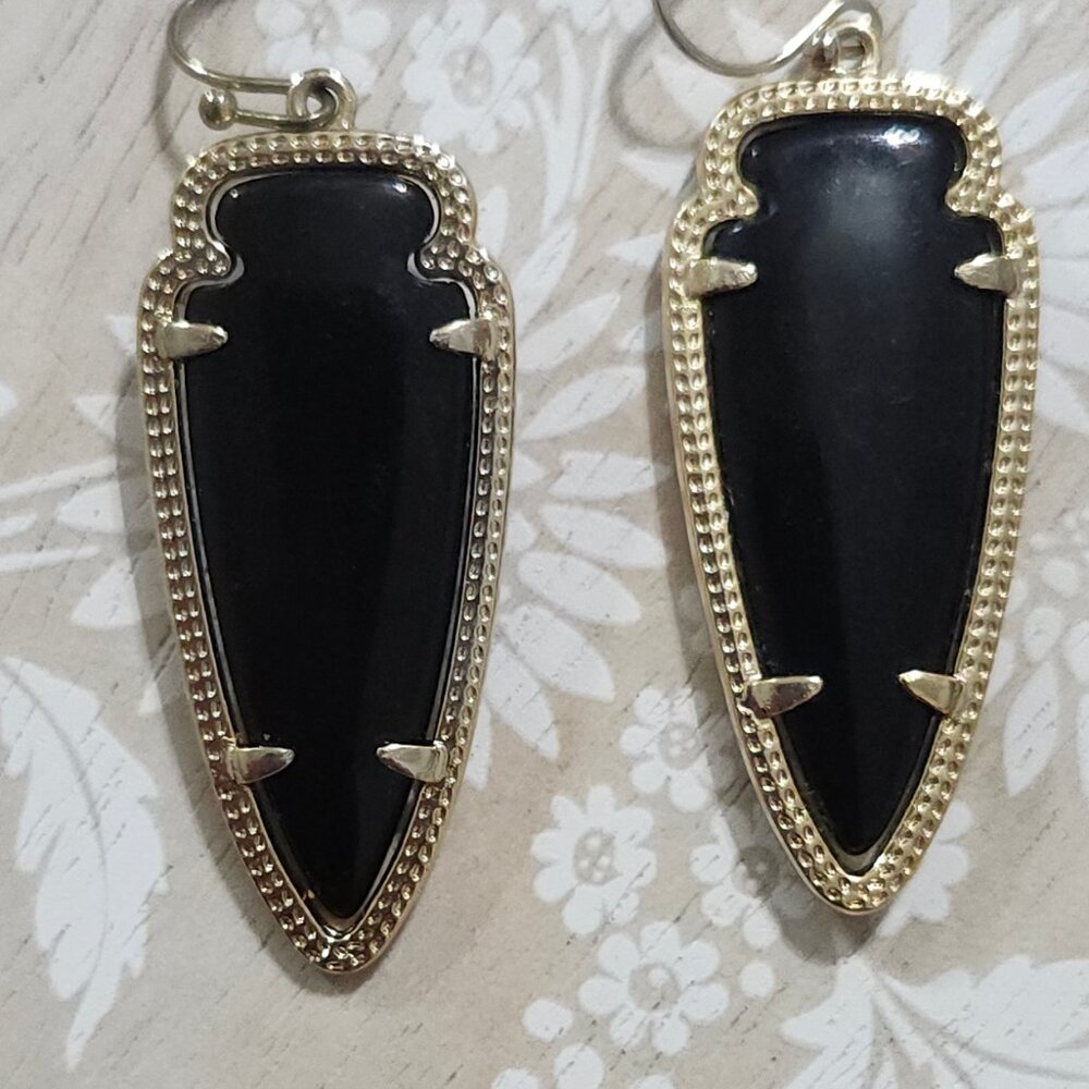 Kendra Scott Black Arrow Arrowhead Sky Gold Drop Earrings
